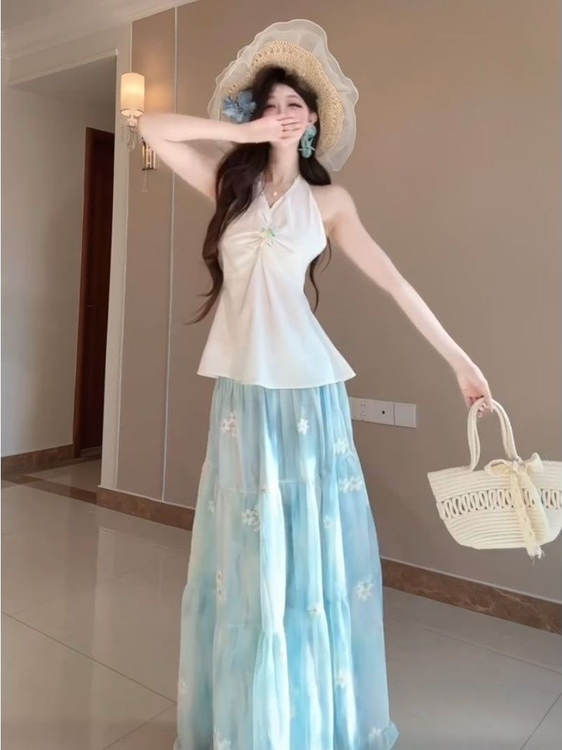 French Riviera Vacation Style  - Midi Skirt Floral 评论和价格